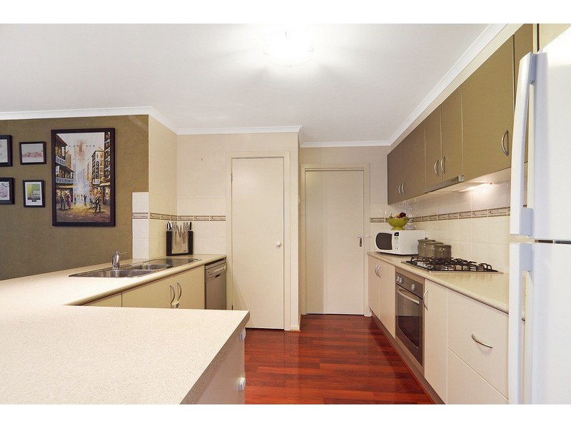 21 Lucerne Circuit, Pakenham VIC 3810