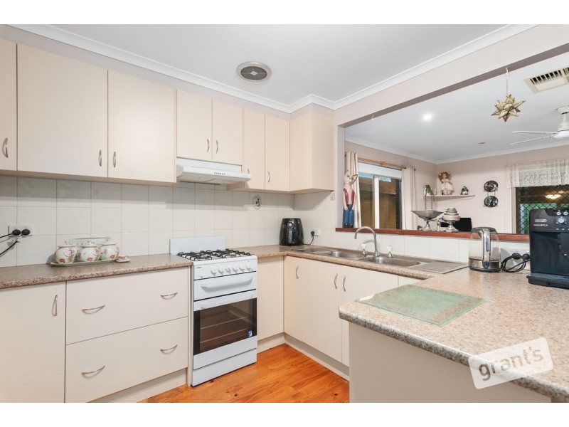 5 Bridle Place, Pakenham VIC 3810
