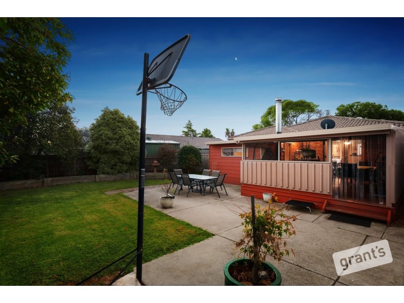 5 Bridle Place, Pakenham VIC 3810