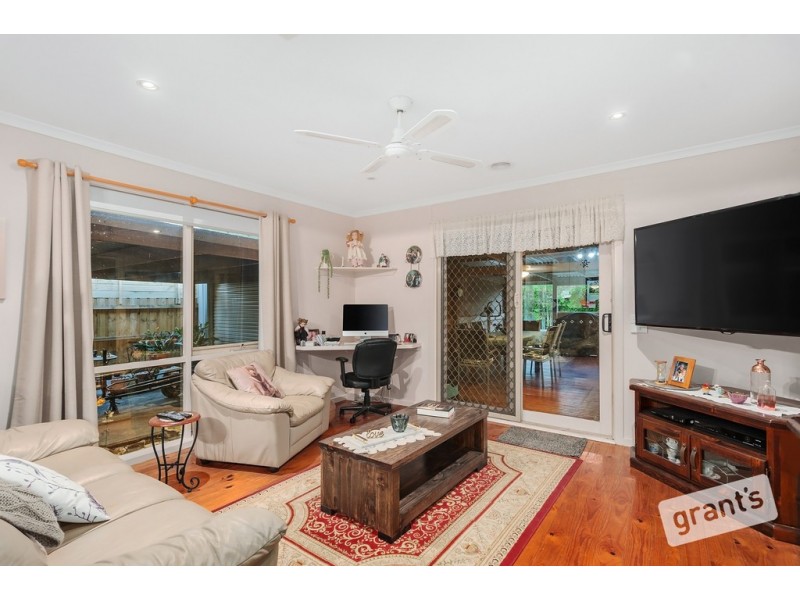 5 Bridle Place, Pakenham VIC 3810