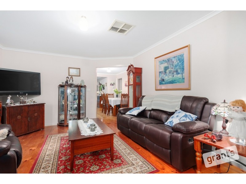 5 Bridle Place, Pakenham VIC 3810