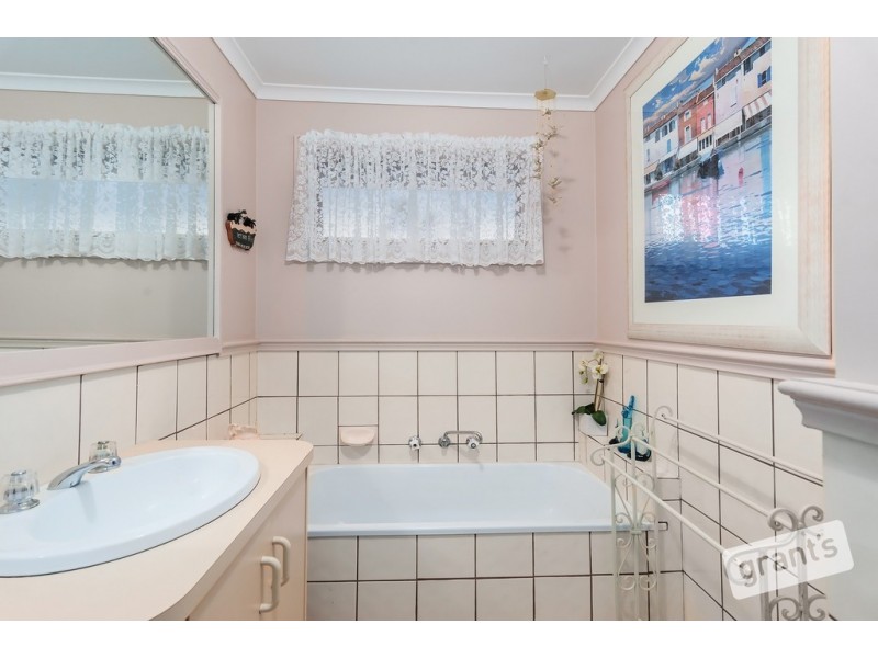 5 Bridle Place, Pakenham VIC 3810