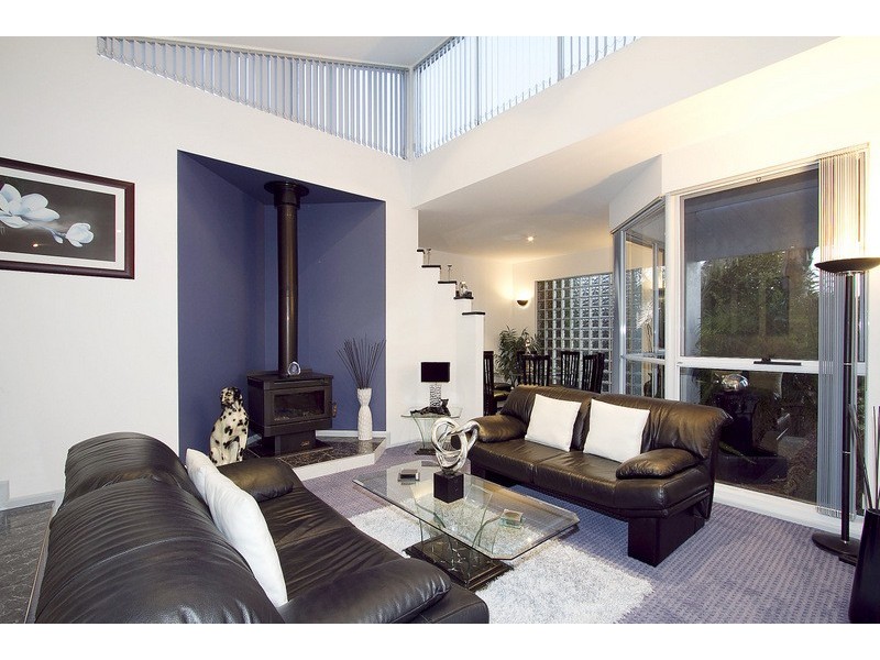 4 Taree Close, Pakenham VIC 3810