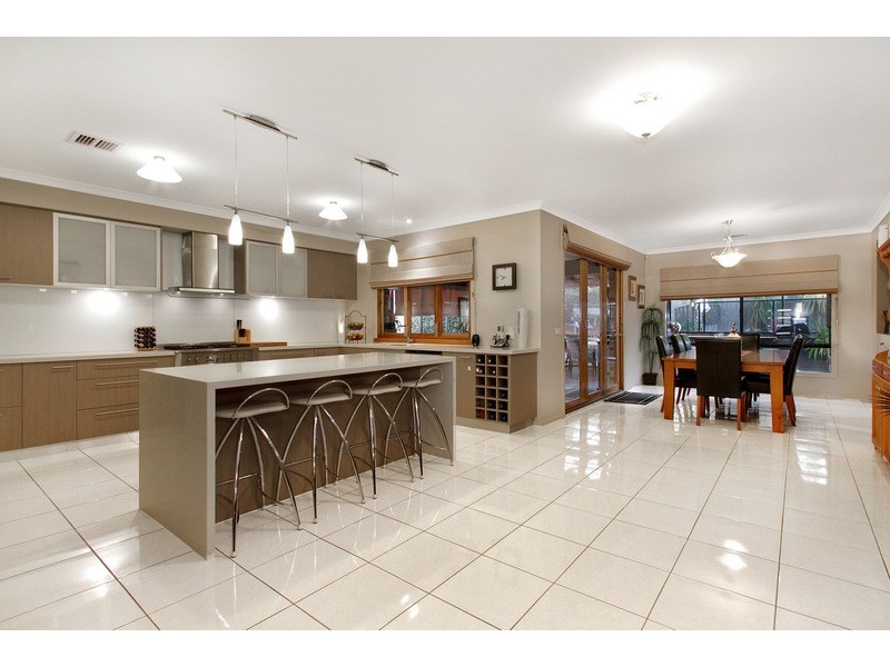 51 Chirnside Road, Berwick VIC 3806