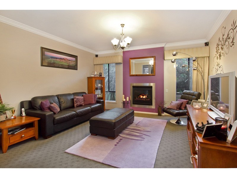 51 Chirnside Road, Berwick VIC 3806