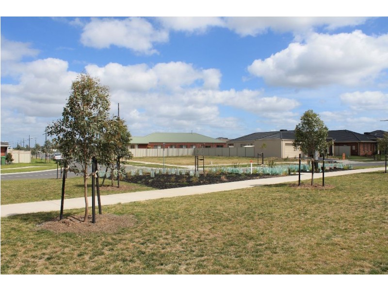 1 Fable Grove, Pakenham VIC 3810