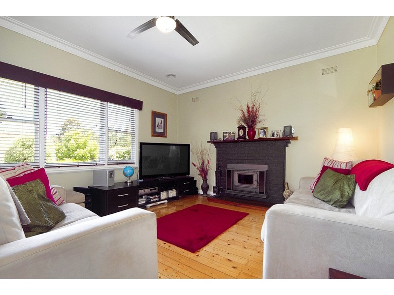 21 Railway Avenue, Bunyip VIC 3815