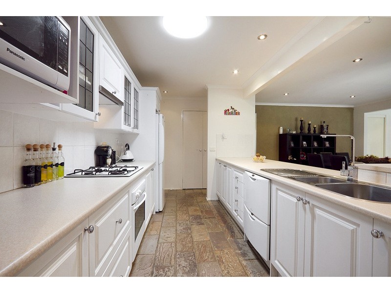 11 Isaac Court, Pakenham VIC 3810