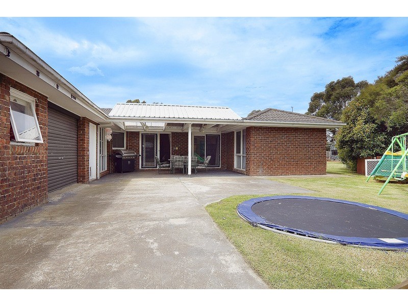 11 Isaac Court, Pakenham VIC 3810