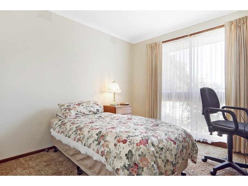 4/10 Wadsley Avenue, Pakenham VIC 3810