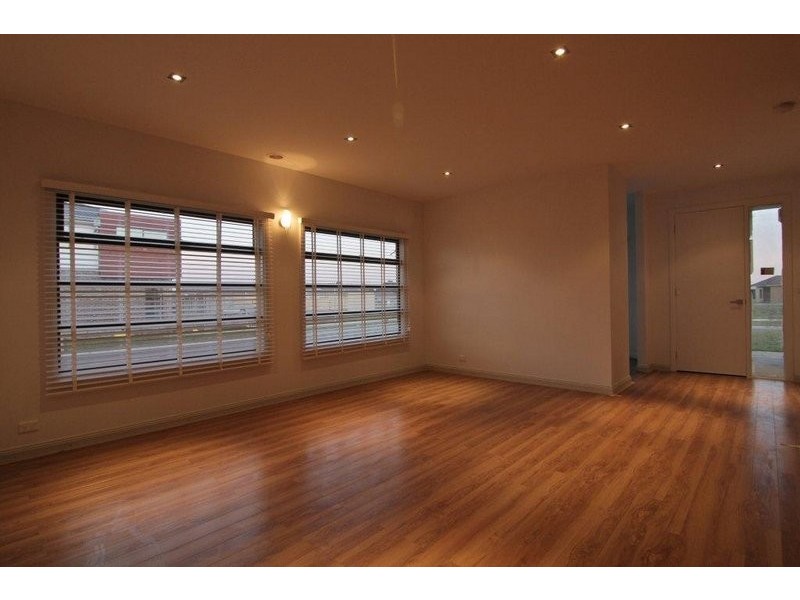 5 Fern Street, Officer VIC 3809