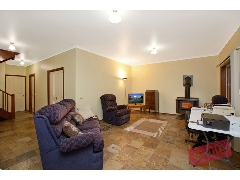 1 Quentin Court, Drouin VIC 3818