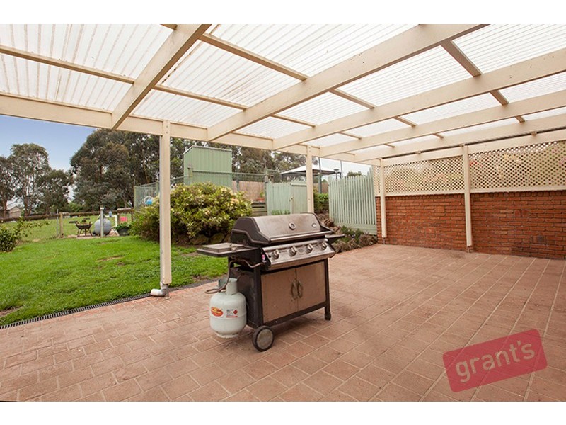 1 Quentin Court, Drouin VIC 3818