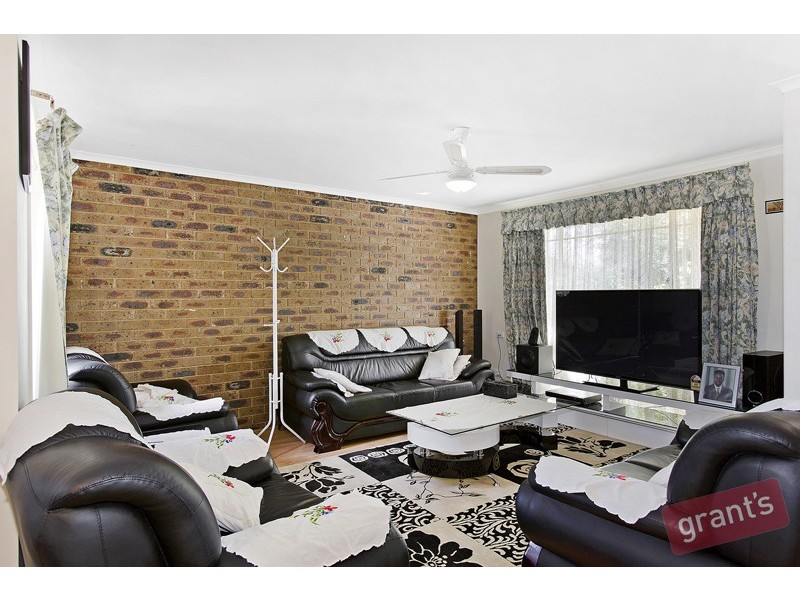 6 Aberdeen Heights, Pakenham VIC 3810