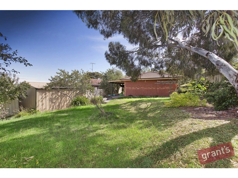 6 Aberdeen Heights, Pakenham VIC 3810