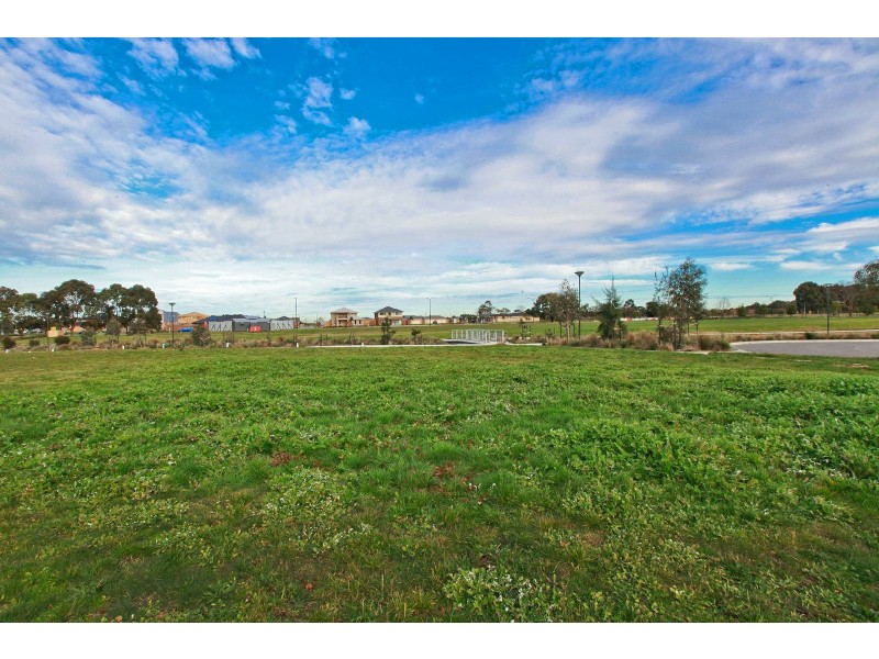 1 Turquoise Walk, Officer VIC 3809