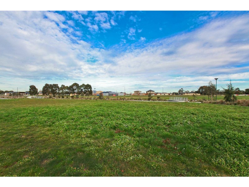 1 Turquoise Walk, Officer VIC 3809