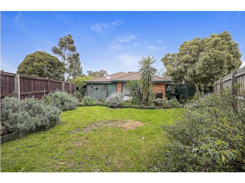 4 Gibb Court, Pakenham VIC 3810