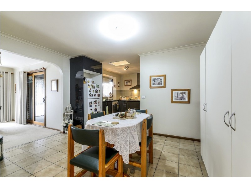 4 Gibb Court, Pakenham VIC 3810