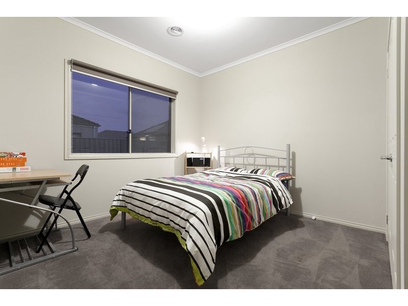 8 Day Lilly Court, Pakenham VIC 3810