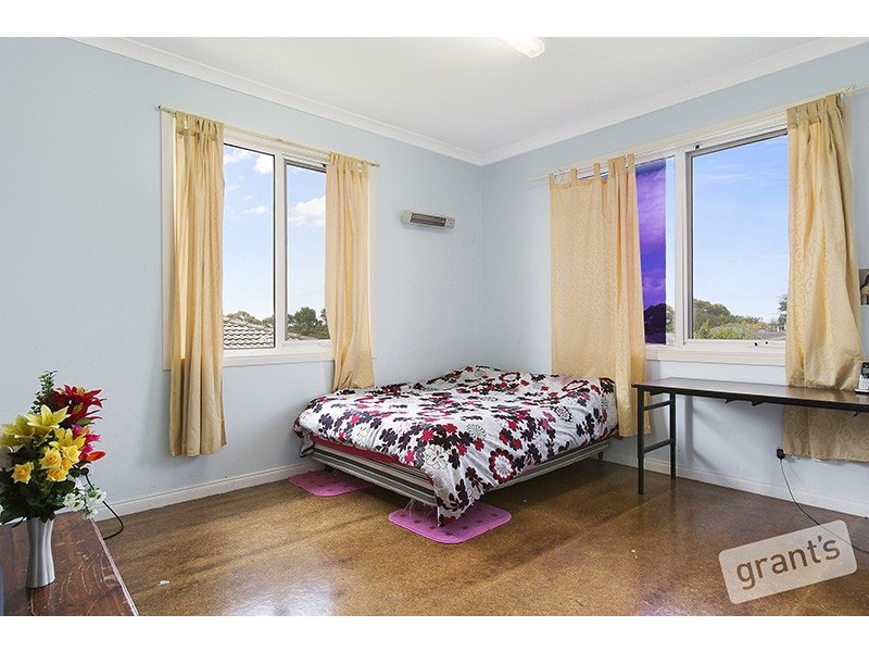 17 Campbell Street, Garfield VIC 3814