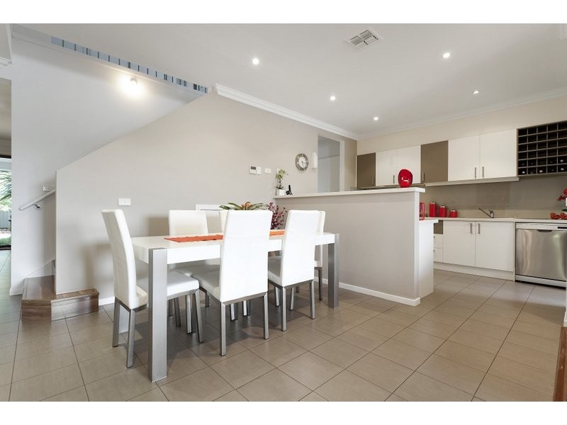 11,16-20 Cormorant Parade, Pakenham VIC 3810