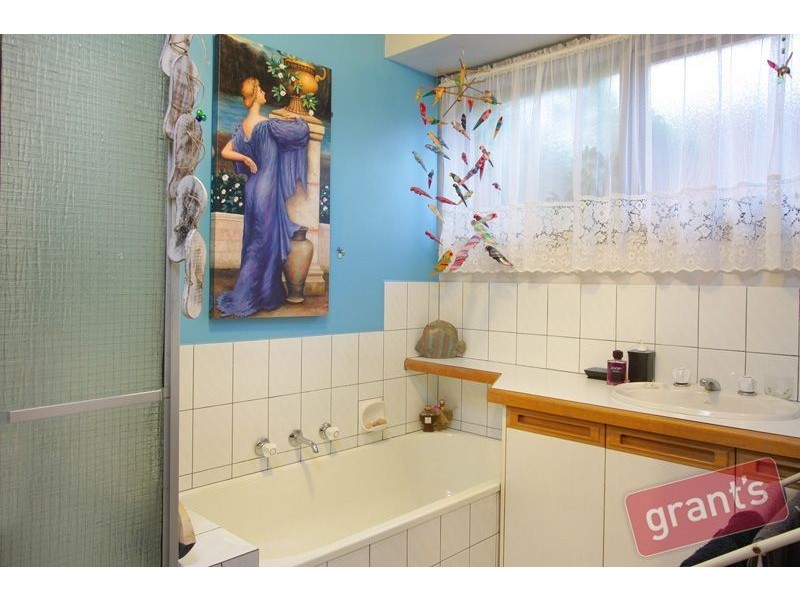 25 Gordonia Crescent, Narre Warren VIC 3805