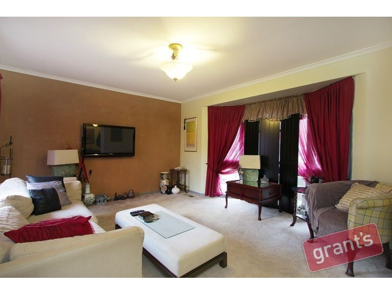 25 Gordonia Crescent, Narre Warren VIC 3805