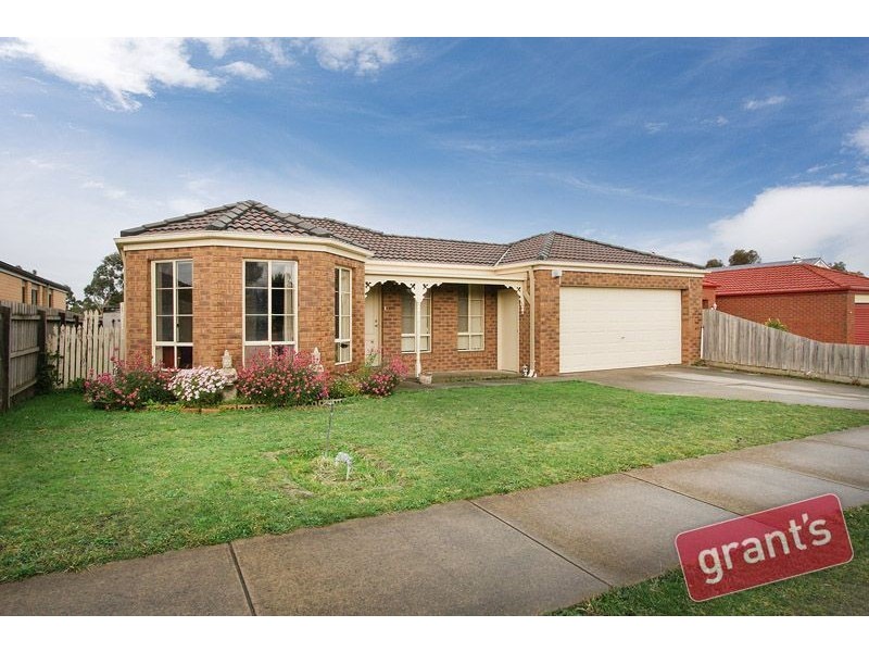 72 Dunbarton Drive, Pakenham VIC 3810