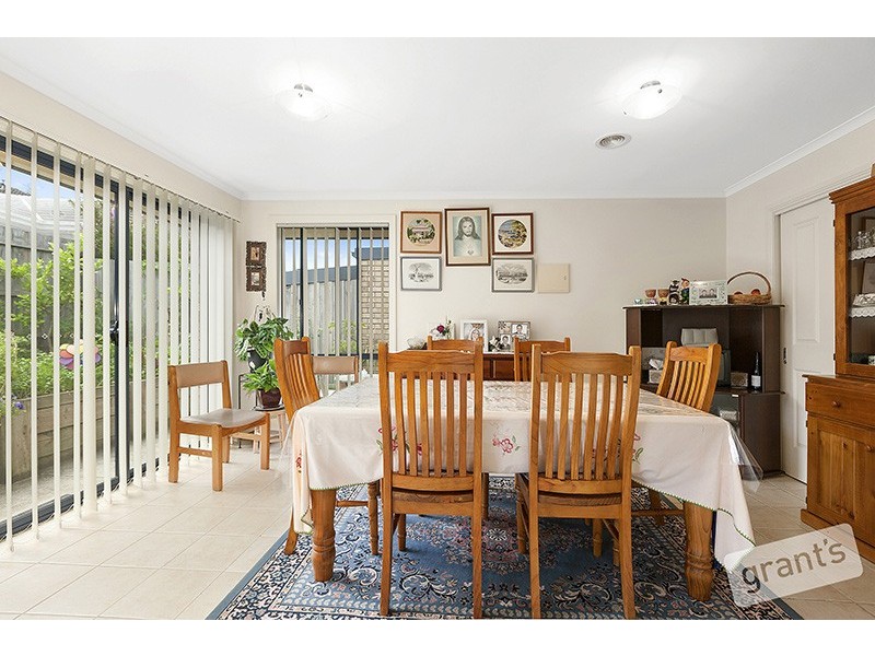 3/39 Ebony Drive, Pakenham VIC 3810