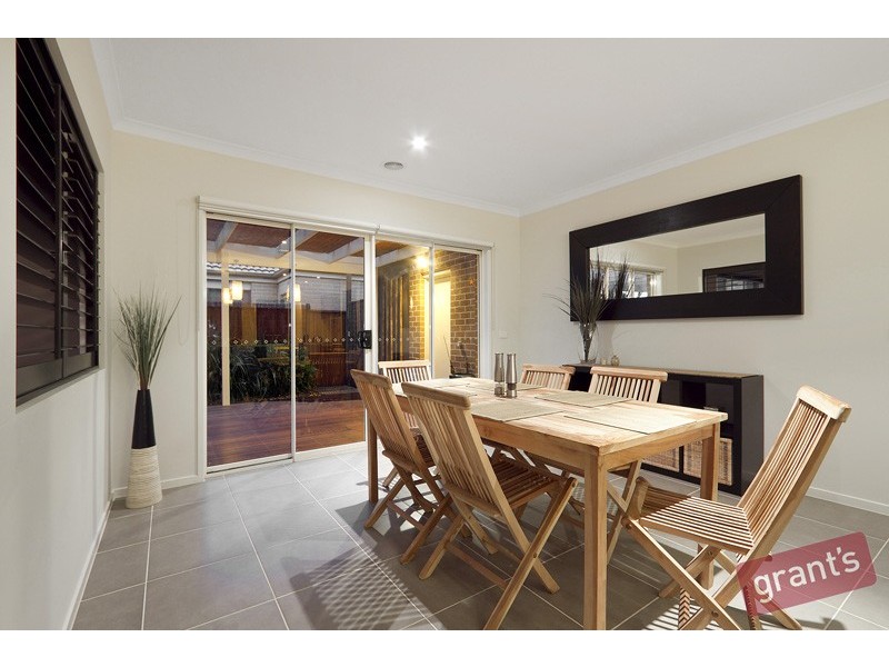 34 Gallery Way, Pakenham VIC 3810