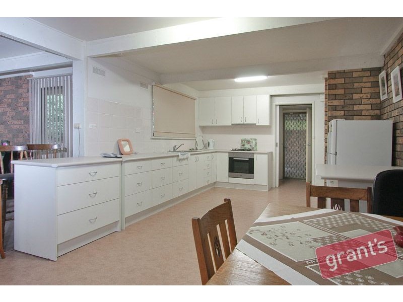 3-5 Jefferson Road, Garfield VIC 3814