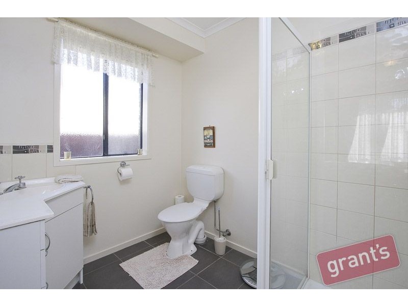 34 Grevillea Place, Pakenham VIC 3810