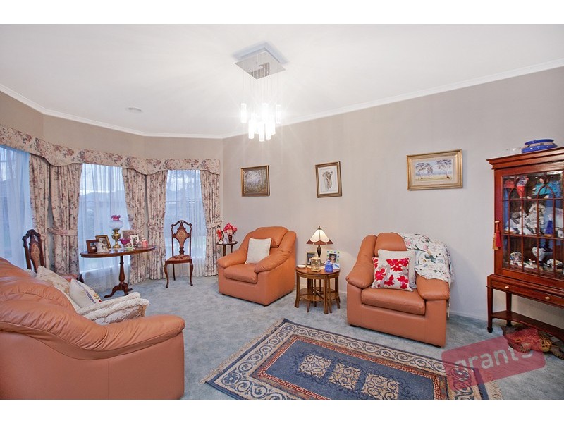 7 Stokes Green, Pakenham VIC 3810