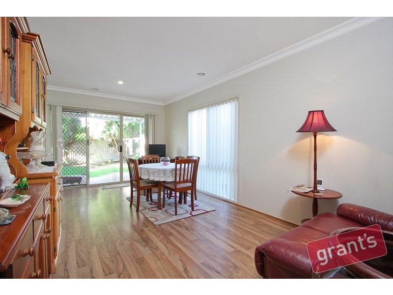 6 Ashwood Grove, Pakenham VIC 3810