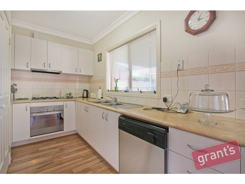 6 Ashwood Grove, Pakenham VIC 3810