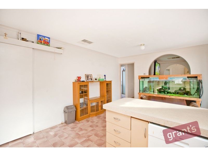 8 Beaumont Court, Pakenham VIC 3810