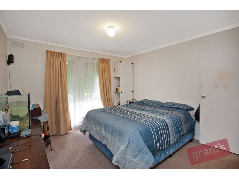 8 Beaumont Court, Pakenham VIC 3810