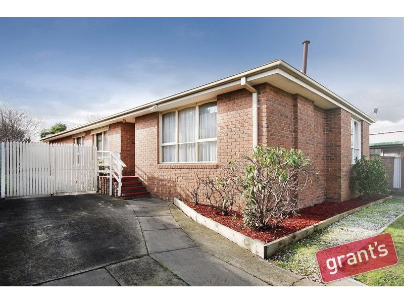 33 Warana Drive, Hampton Park VIC 3976