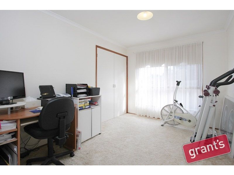 33 Warana Drive, Hampton Park VIC 3976