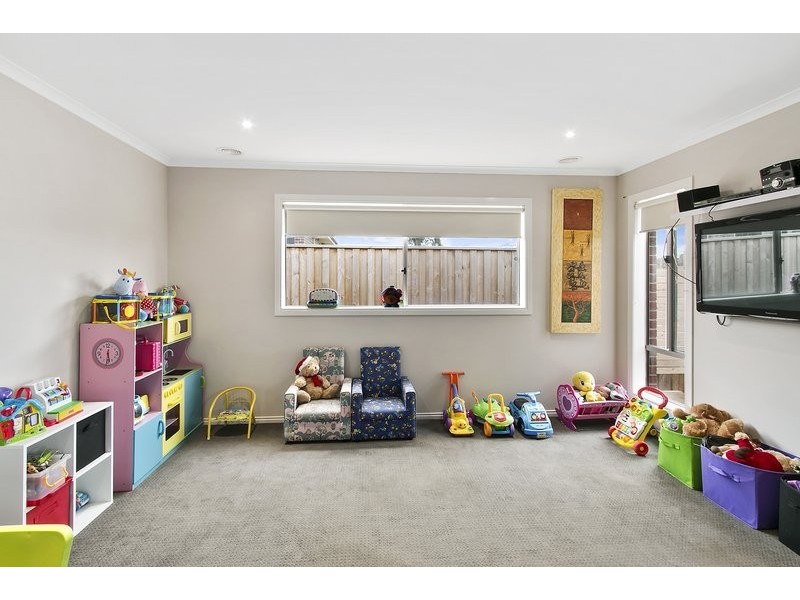 47 Silver Gum Drive, Pakenham VIC 3810