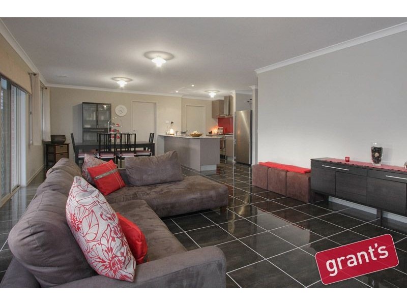 44 Webster Way, Pakenham VIC 3810