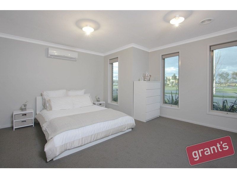 44 Webster Way, Pakenham VIC 3810