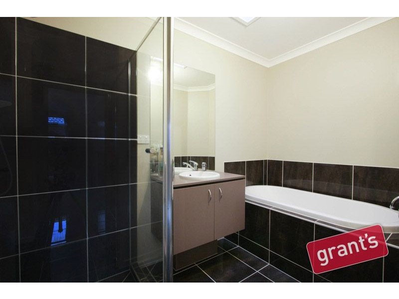 44 Webster Way, Pakenham VIC 3810