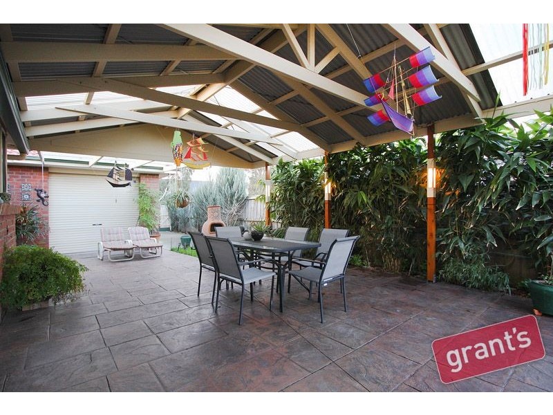 3 Pioneers Crescent, Pakenham VIC 3810