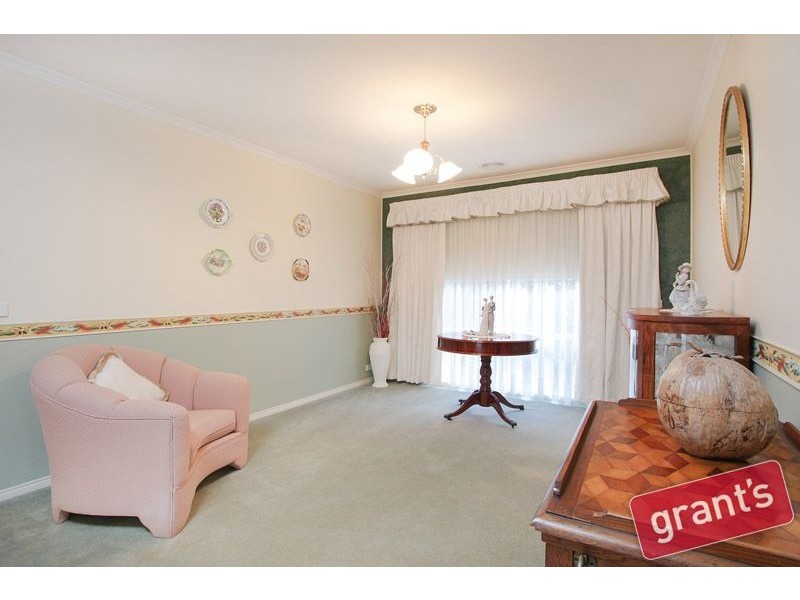 3 Pioneers Crescent, Pakenham VIC 3810
