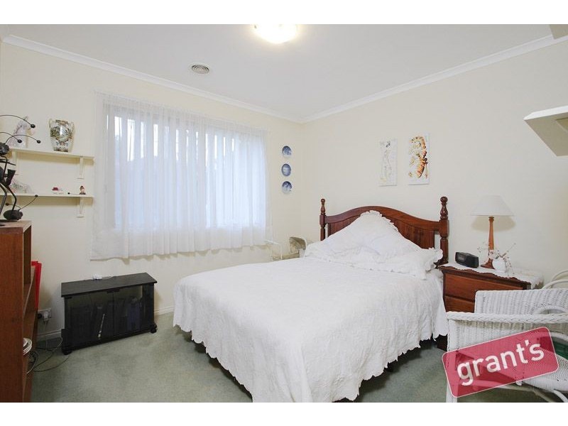 3 Pioneers Crescent, Pakenham VIC 3810