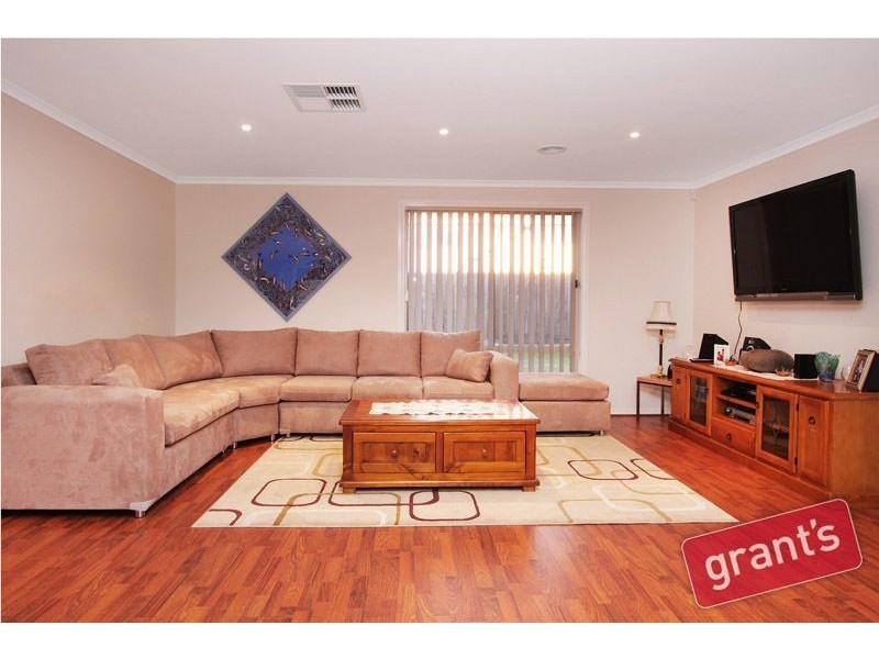 7 Scordia Place, Pakenham VIC 3810