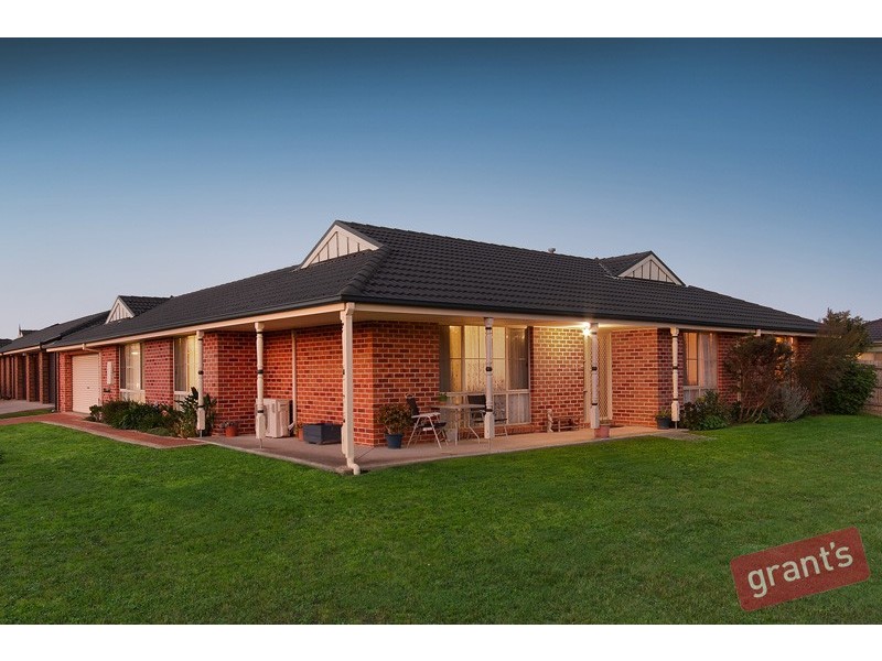 4 Stanton Court, Pakenham VIC 3810