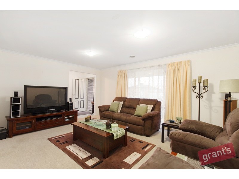 4 Stanton Court, Pakenham VIC 3810